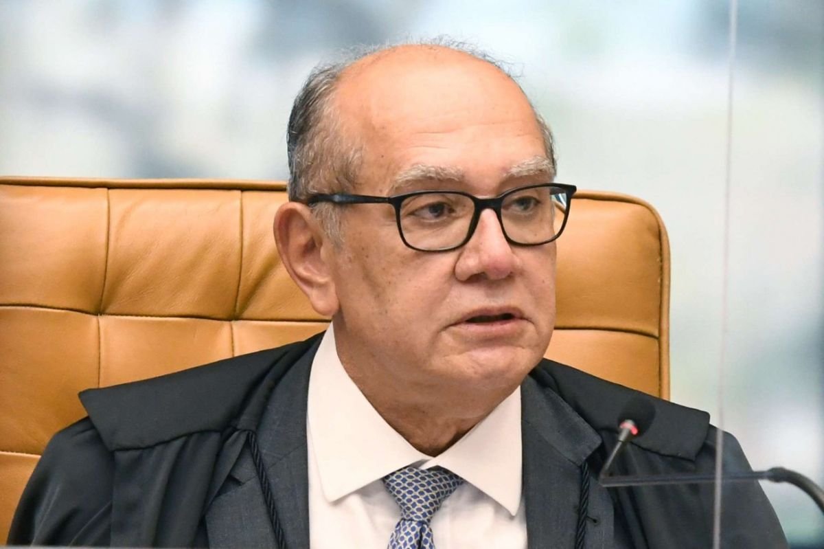 Ministro Gilmar Mendes no plenário do Supremo Tribunal Federal
